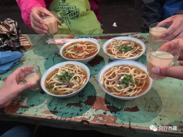 西藏美食特色有哪些_西藏美食特色节日_西藏特色美食